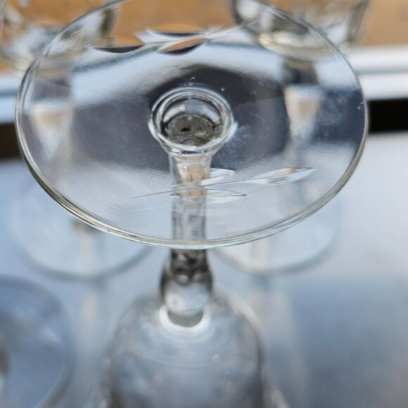 Depression Glass Cut Floral Wine Glasses 6.2" lightweight optic fine crystal (4) - Picture 6 of 10